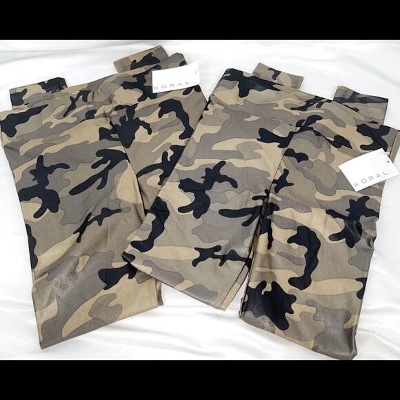 Koral Black Tan & Olive Camouflage Lustrous High Rise Leggings Size Medium NWT - Picture 13 of 16